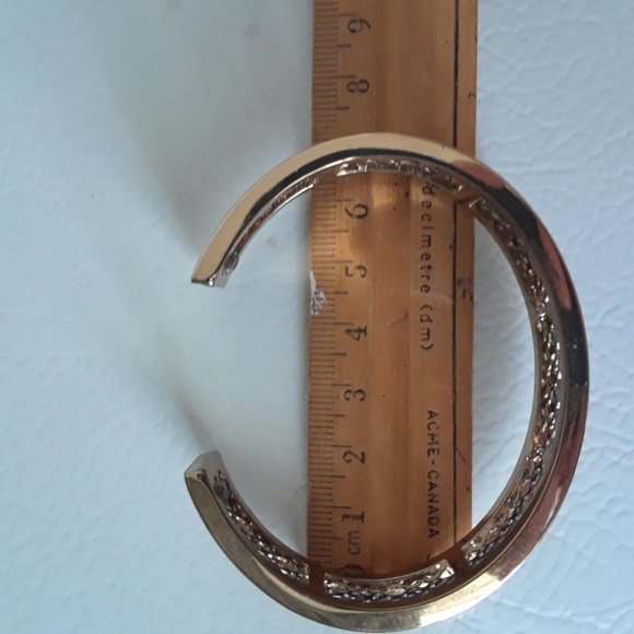 Lavena Cuff small - Picture 2 of 3